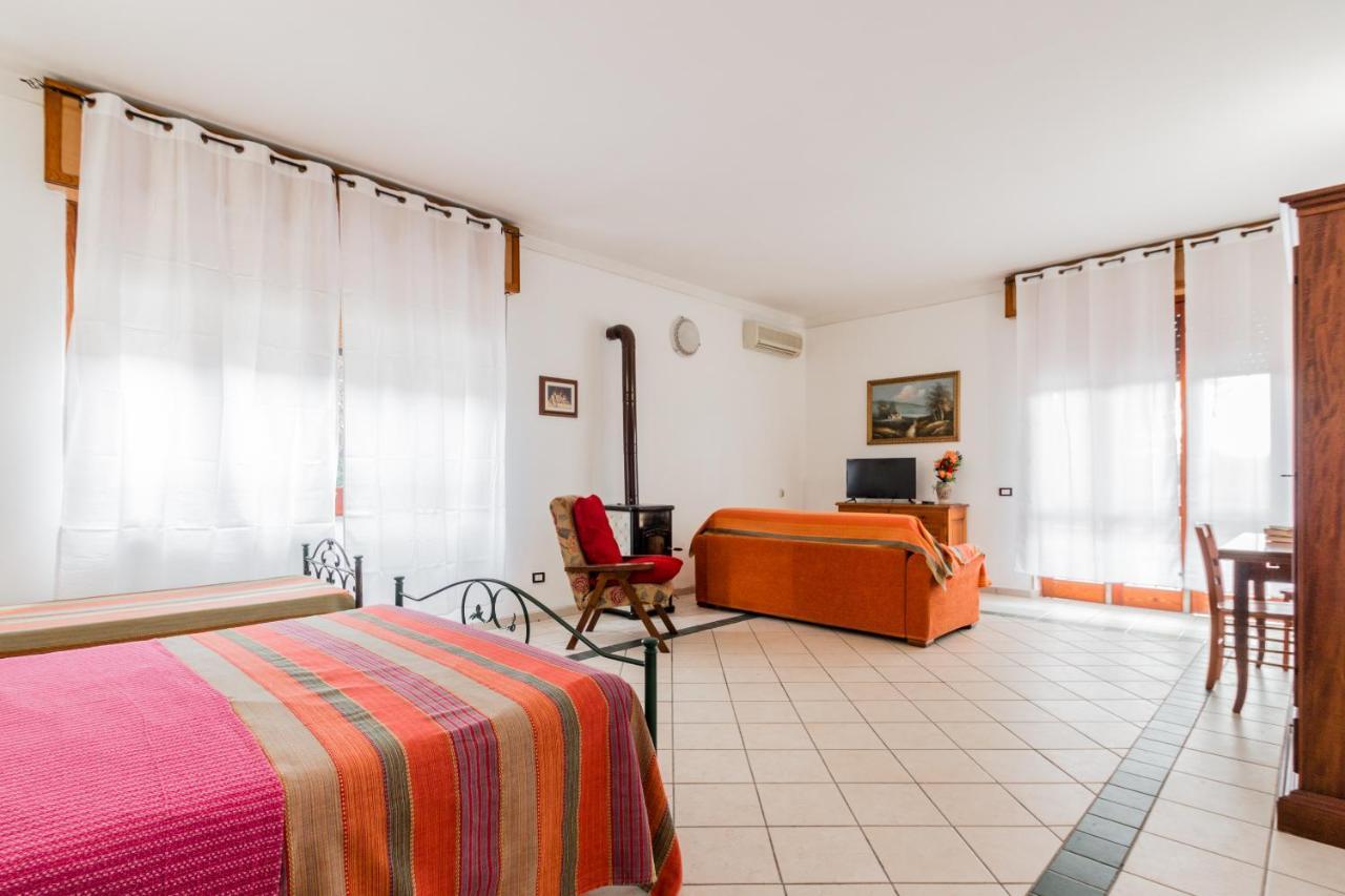 Terre Di Mare Near The Sandy Beach With Pool, Parking & Wifi 폰타네비안체 외부 사진